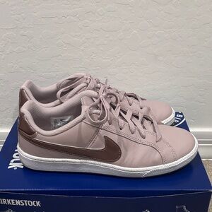 Nike 7.5 Woman’s Nike Court Royale Smokey Mauve Blush Shoes 749867-600